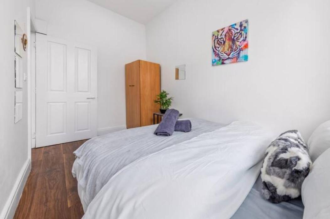 Apartment Living 2 Bedroom Flat 2 Mins To Clapahm Junction Cj London