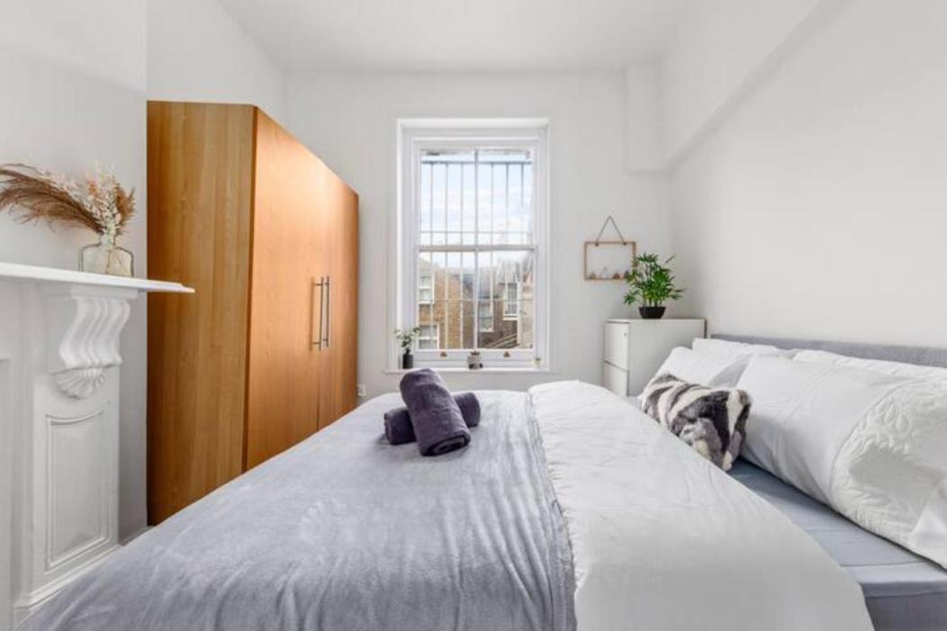 Living 2 Bedroom Flat 2 Mins To Clapahm Junction Cj Apartment *